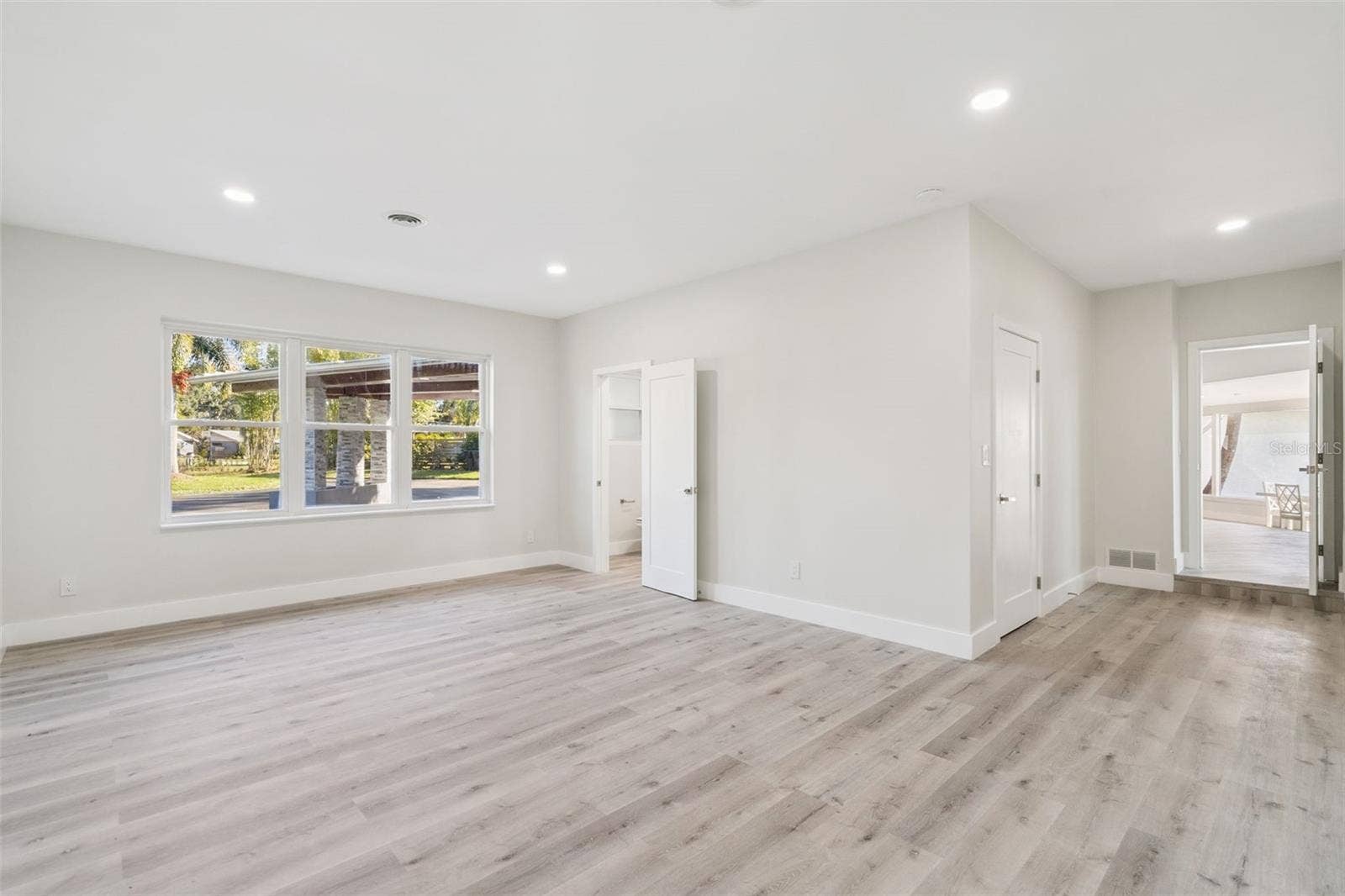 5526 PARKDALE DRIVE, Orlando, FL 32839 Bedroom with attached bathroom 2nd master