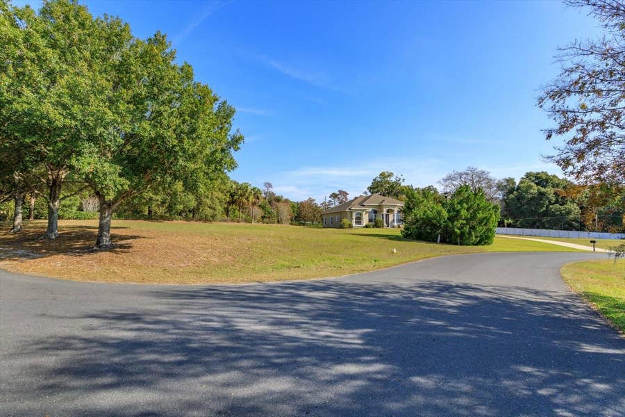 Property photo for 1001 MYRTLE BREEZES COURT, Fruitland Park, FL
