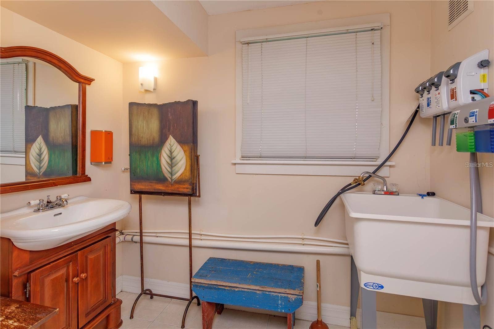 300 S EOLA DRIVE, Orlando, FL 32801