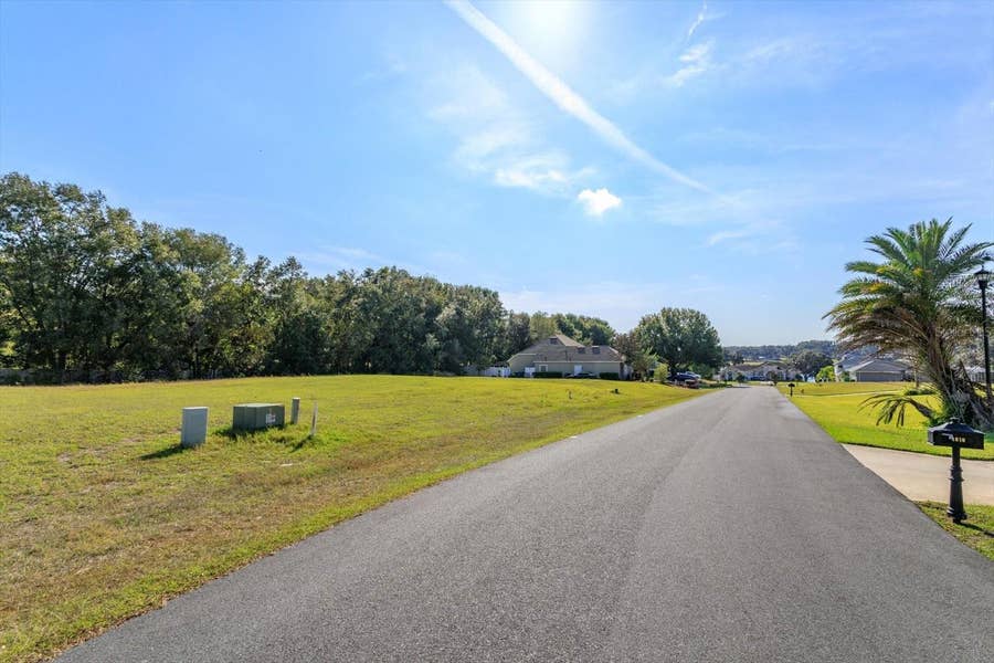 Property photo for 1007 MYRTLE BREEZES COURT, Fruitland Park, FL