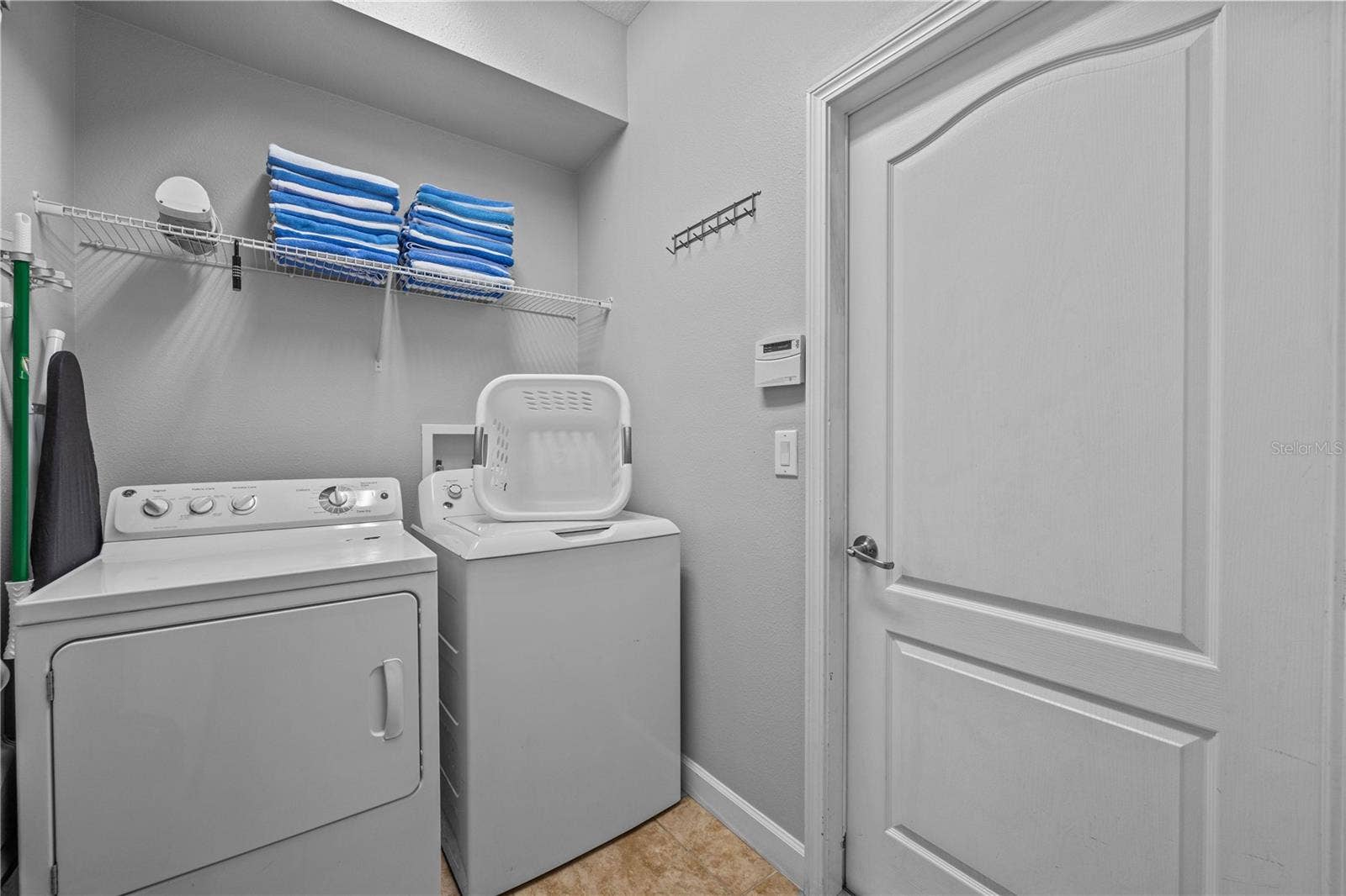 9117 EL CARO LANE, Davenport, FL 33896 9117 EL CARO LANE, Davenport, FL 33896