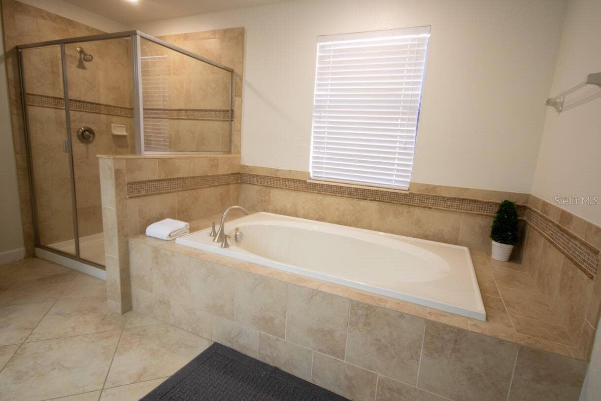 9162 WEDGE DRIVE, Davenport, FL 33896 9162 WEDGE DRIVE, Davenport, FL 33896