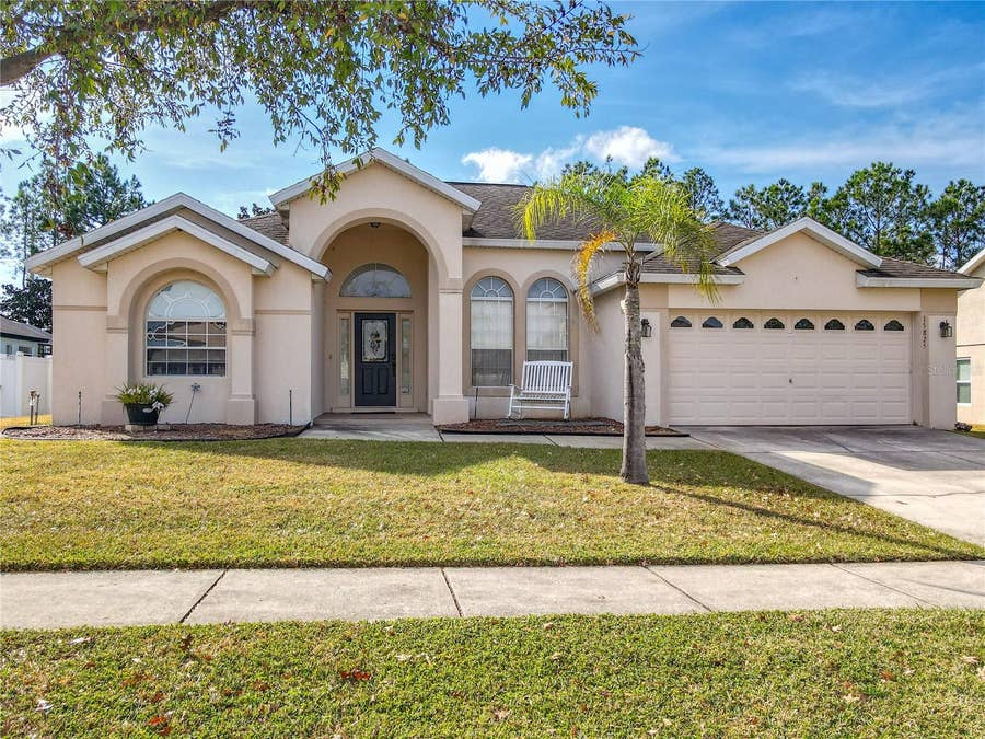 Property photo for 15825 ROBIN HILL LOOP, Clermont, FL