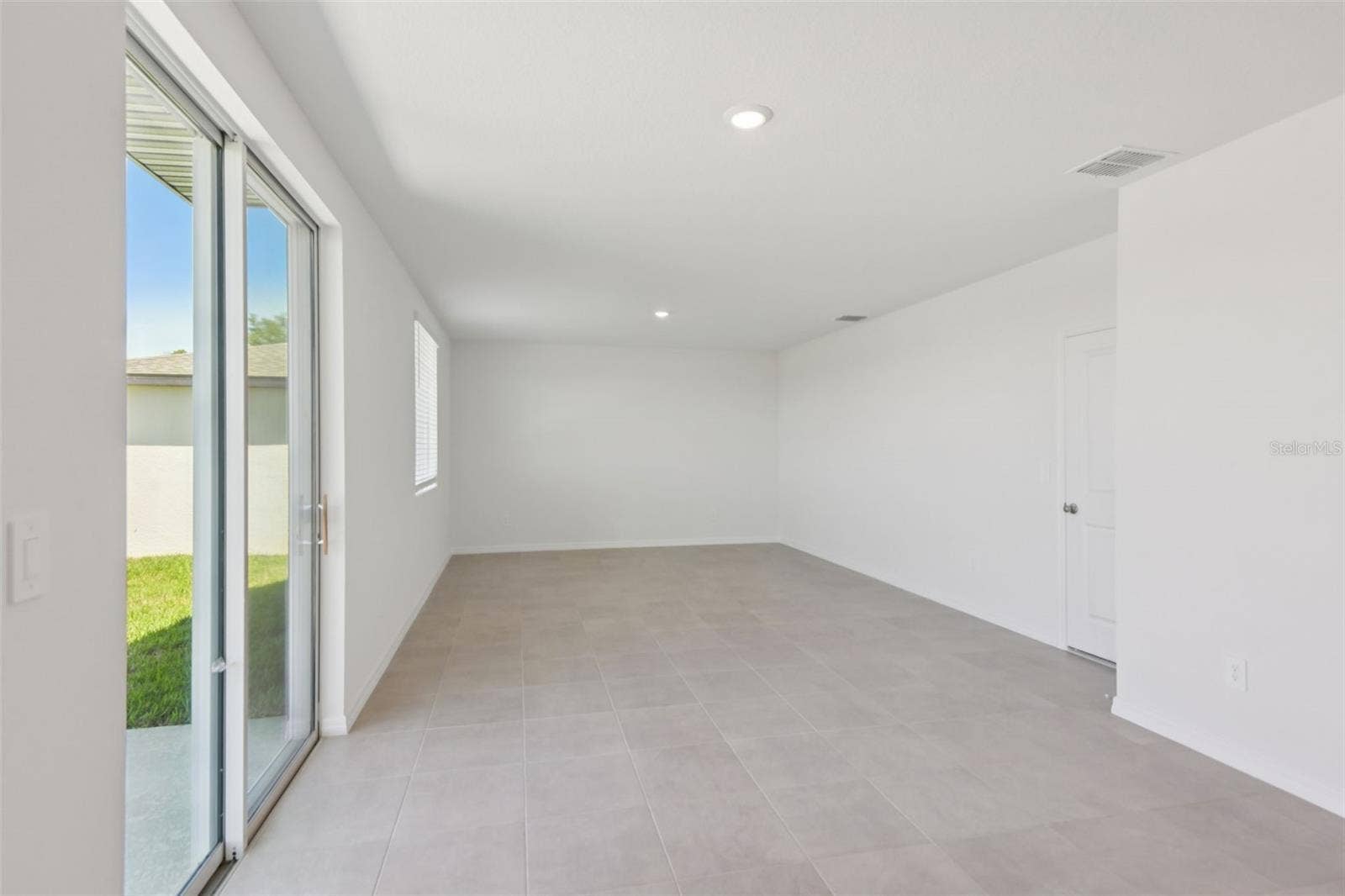 12589 HOMELAND DRIVE, Dade City, FL 33525