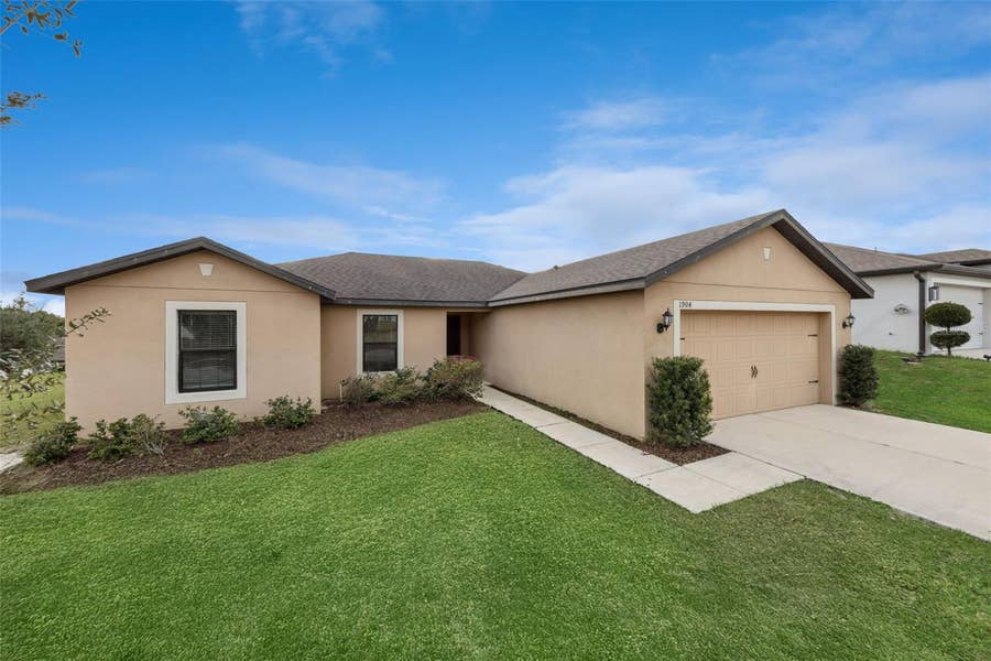 Property photo for 1904 PIEDMONT COURT, Mascotte, FL