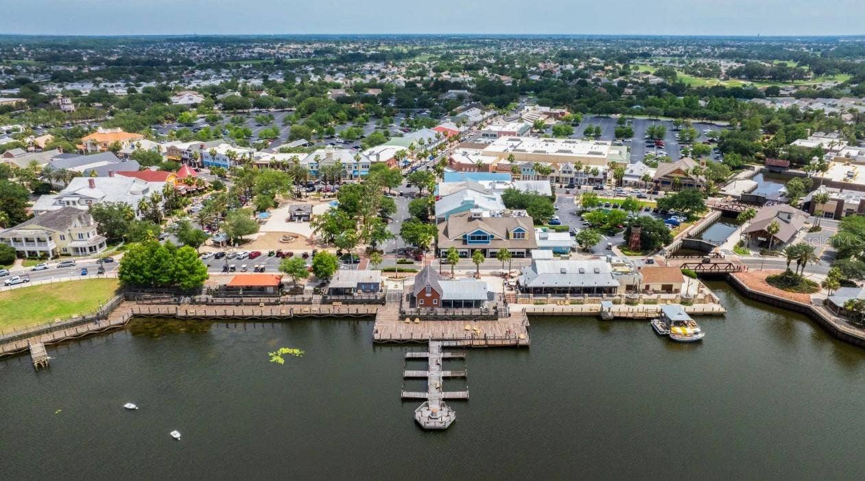 930 BUCKEYE DRIVE, Lady Lake, FL 32159 The Villages just 1 minute from The Reserve at Hammock Oaks