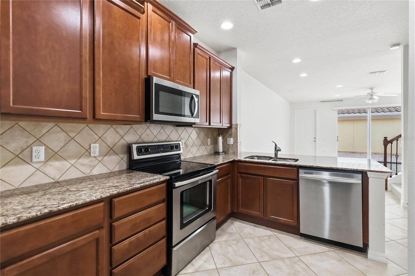 8681 LOWER VILLAGEWALK CIRCLE, Orlando, FL 32827 8681 LOWER VILLAGEWALK CIRCLE, Orlando, FL 32827