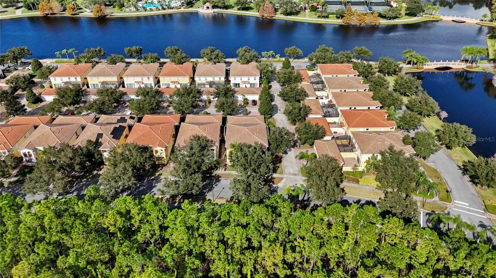 8681 LOWER VILLAGEWALK CIRCLE, Orlando, FL 32827 8681 LOWER VILLAGEWALK CIRCLE, Orlando, FL 32827