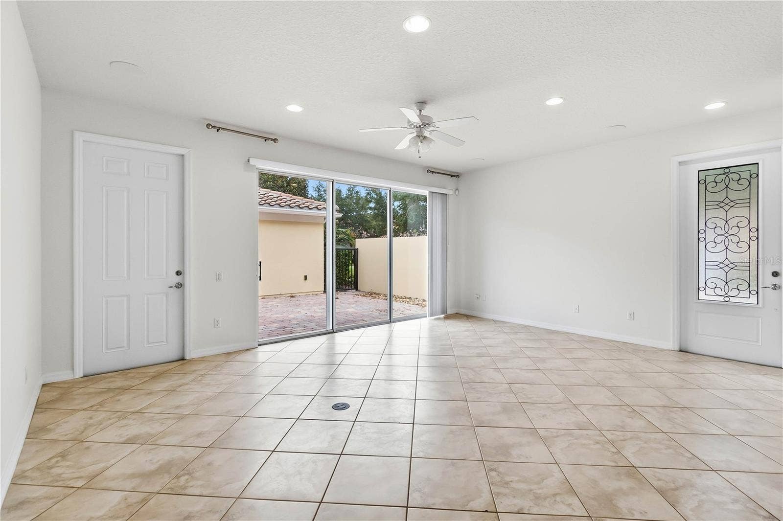 8681 LOWER VILLAGEWALK CIRCLE, Orlando, FL 32827 8681 LOWER VILLAGEWALK CIRCLE, Orlando, FL 32827