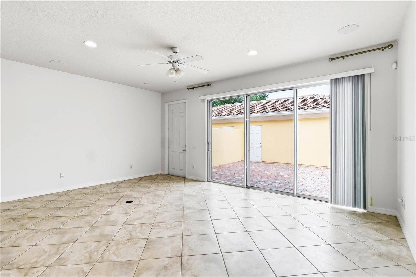 8681 LOWER VILLAGEWALK CIRCLE, Orlando, FL 32827 8681 LOWER VILLAGEWALK CIRCLE, Orlando, FL 32827