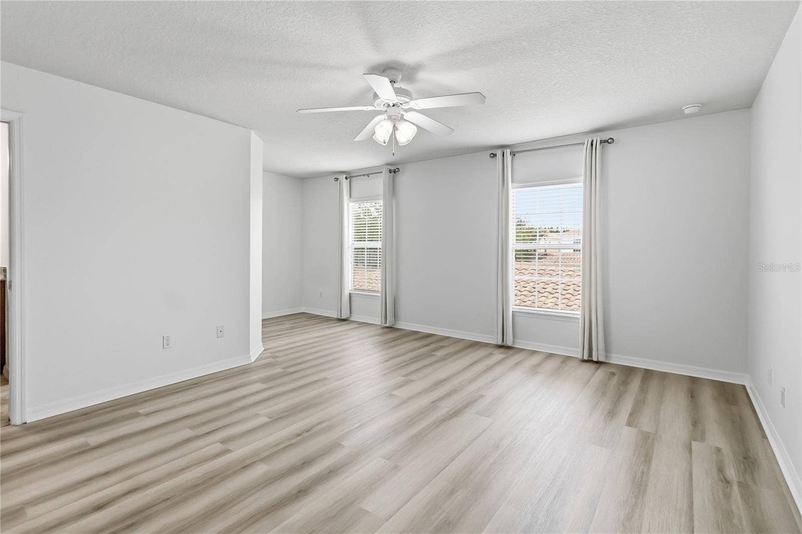 8681 LOWER VILLAGEWALK CIRCLE, Orlando, FL 32827 8681 LOWER VILLAGEWALK CIRCLE, Orlando, FL 32827