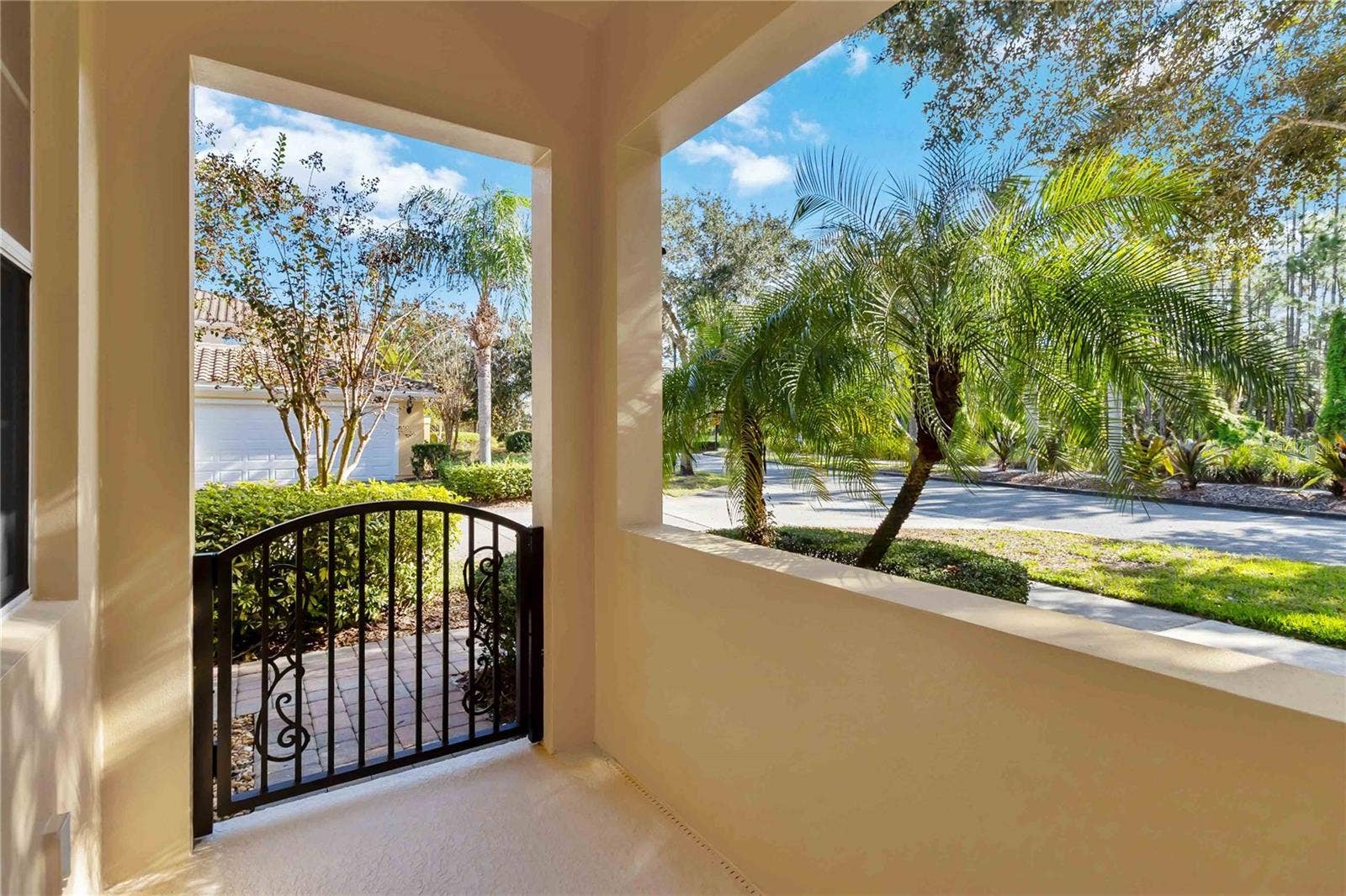 8681 LOWER VILLAGEWALK CIRCLE, Orlando, FL 32827 8681 LOWER VILLAGEWALK CIRCLE, Orlando, FL 32827