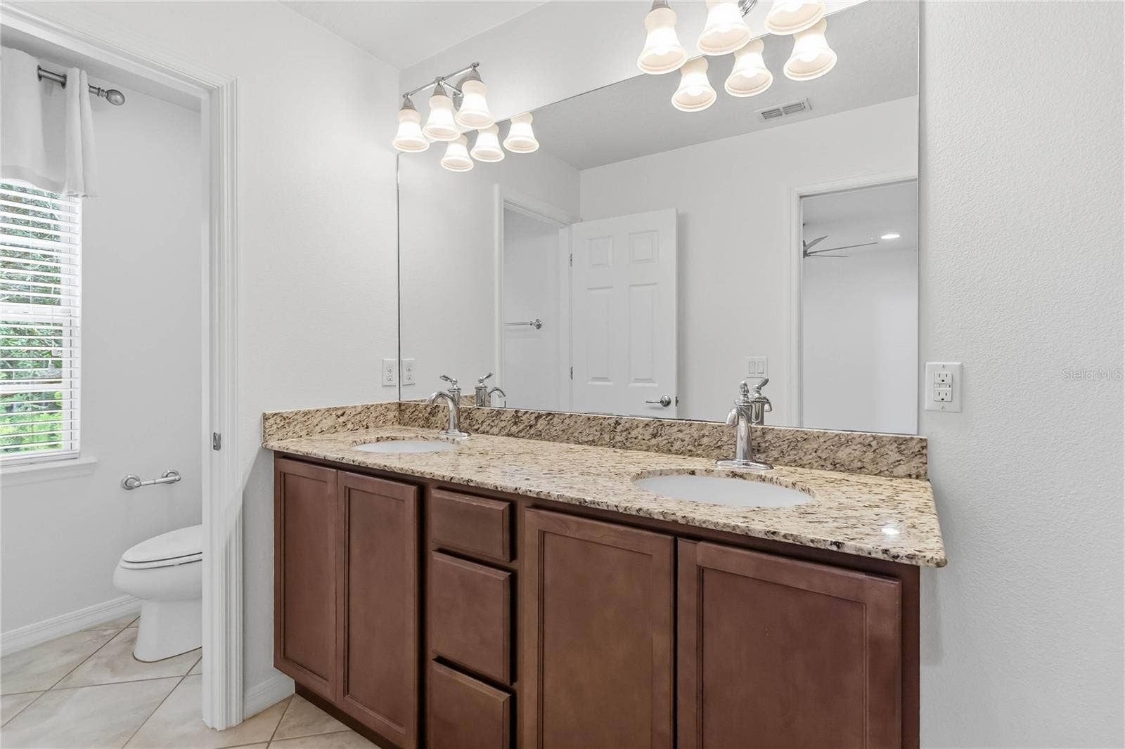 8681 LOWER VILLAGEWALK CIRCLE, Orlando, FL 32827 8681 LOWER VILLAGEWALK CIRCLE, Orlando, FL 32827