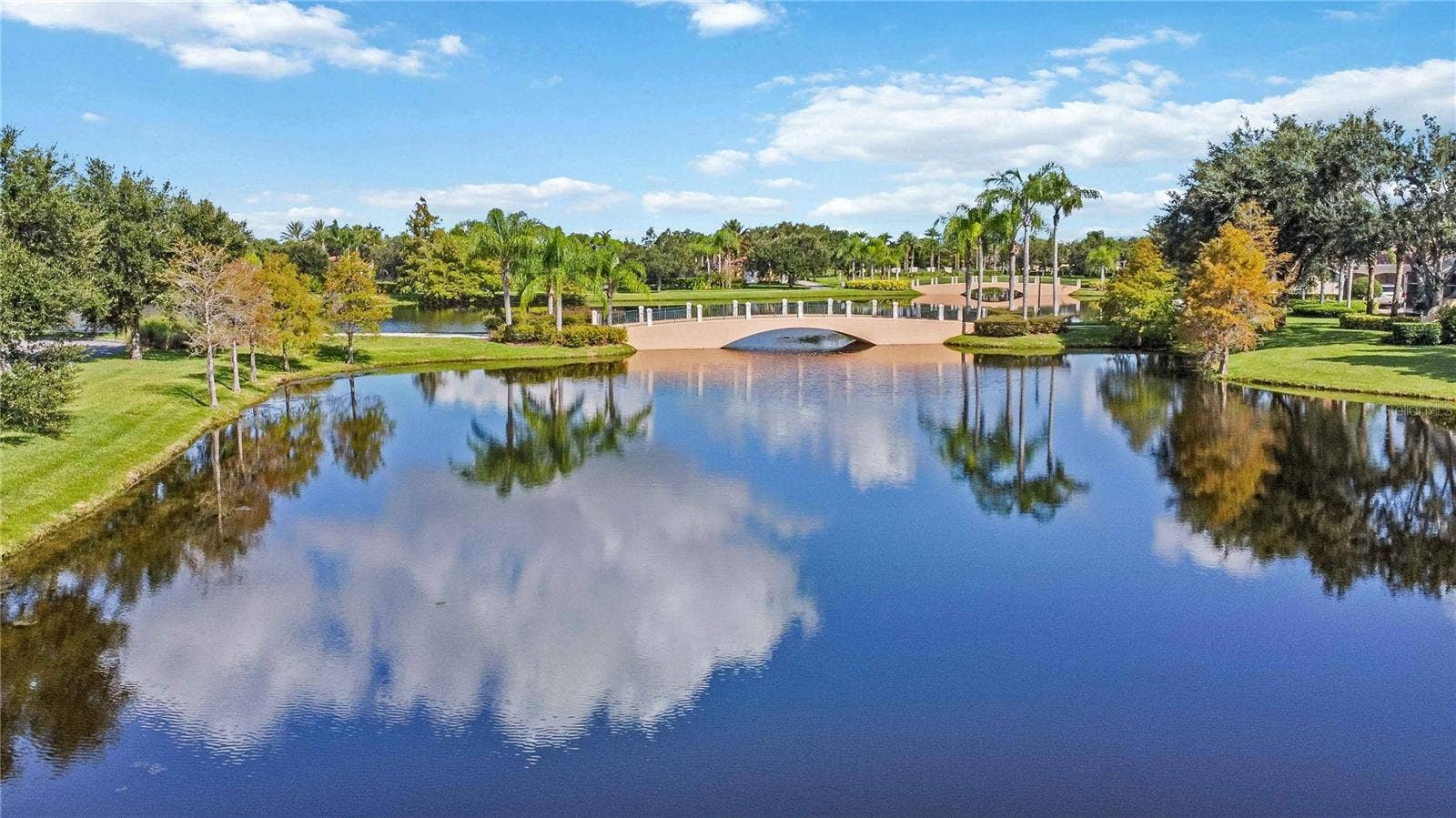 8681 LOWER VILLAGEWALK CIRCLE, Orlando, FL 32827 8681 LOWER VILLAGEWALK CIRCLE, Orlando, FL 32827