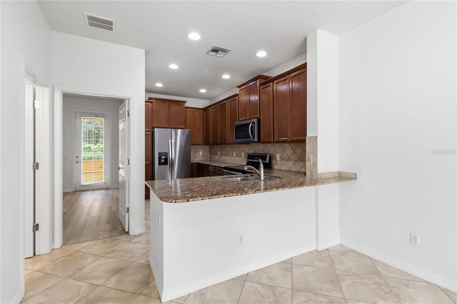 8681 LOWER VILLAGEWALK CIRCLE, Orlando, FL 32827 8681 LOWER VILLAGEWALK CIRCLE, Orlando, FL 32827