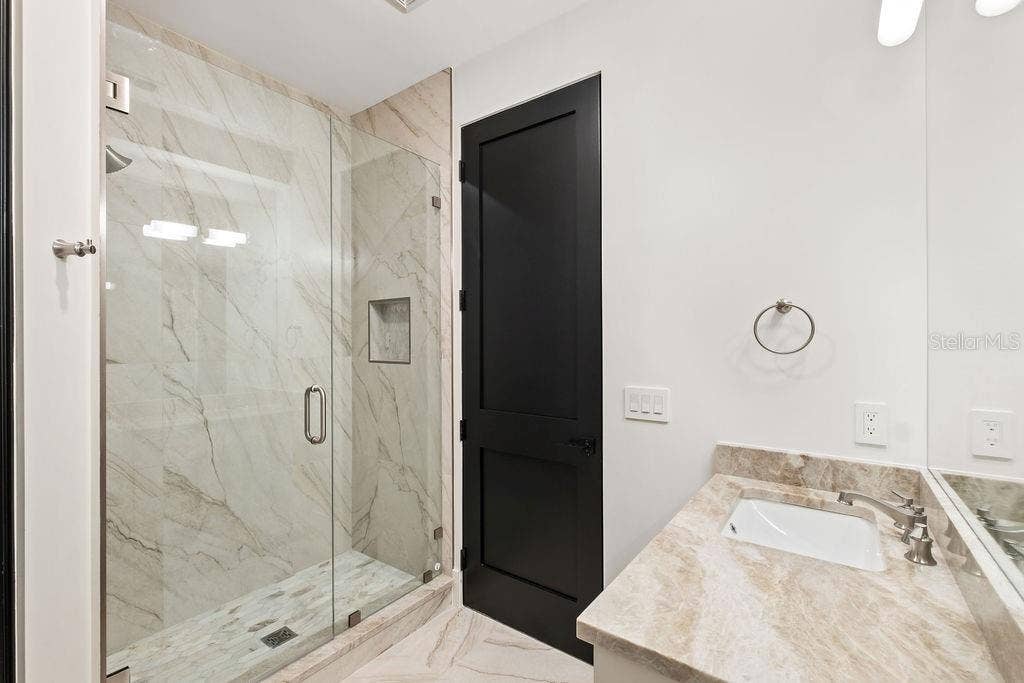 9725 CHESTNUT RIDGE DRIVE, Windermere, FL 34786 9725 CHESTNUT RIDGE DRIVE, Windermere, FL 34786