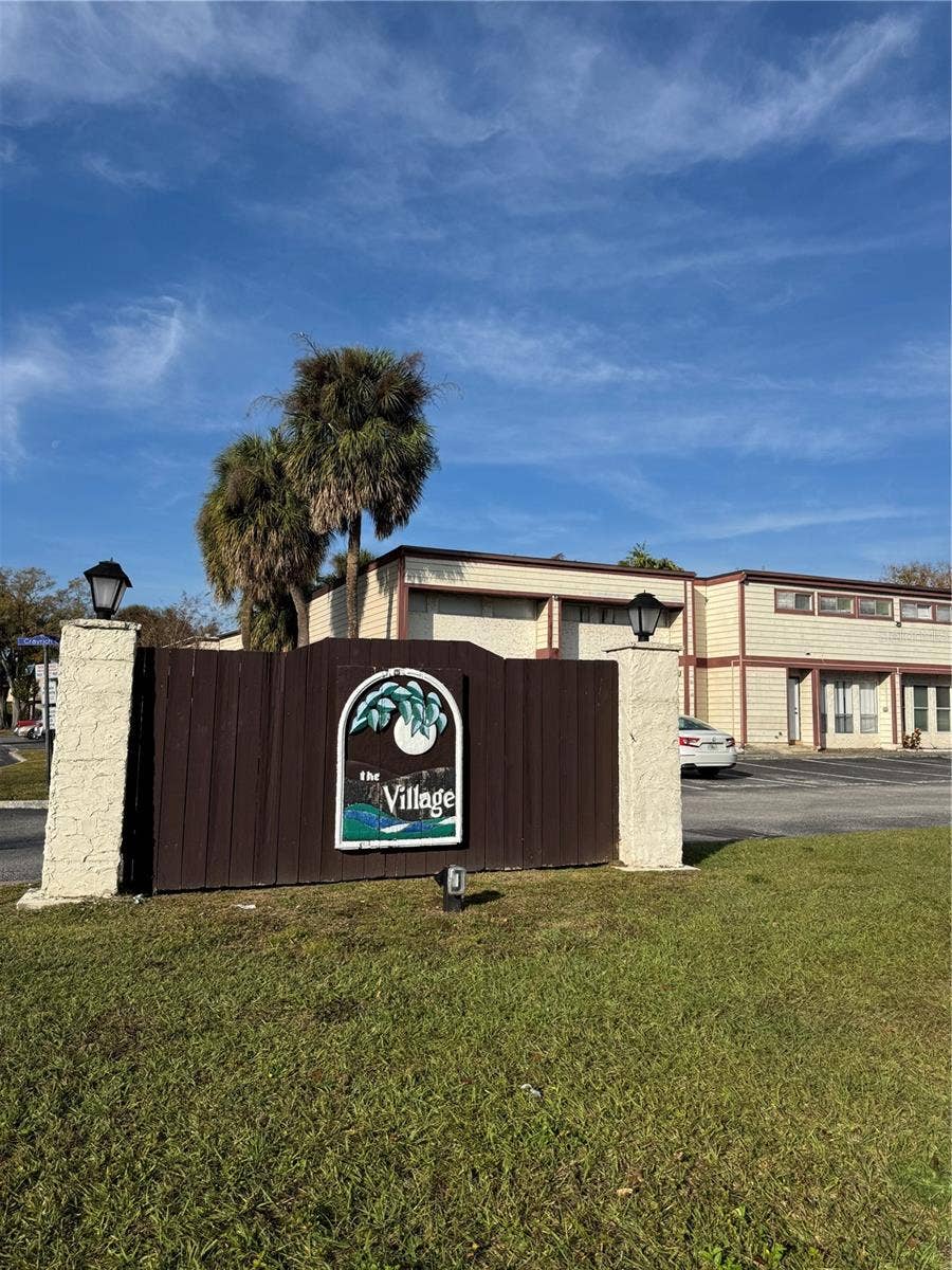 3990 CRAYRICH CIRCLE, #GE, Orlando, FL 32839 3990 CRAYRICH CIRCLE, #GE, Orlando, FL 32839