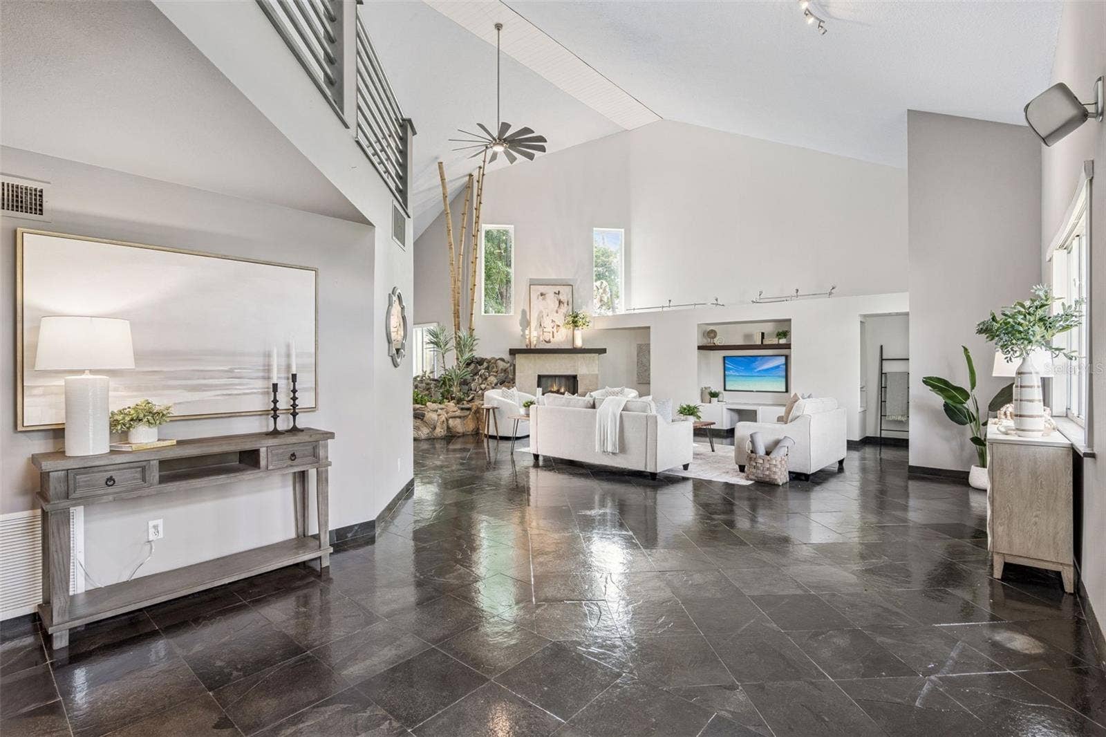 9642 BEAR LAKE ROAD, Apopka, FL 32703 9642 BEAR LAKE ROAD, Apopka, FL 32703