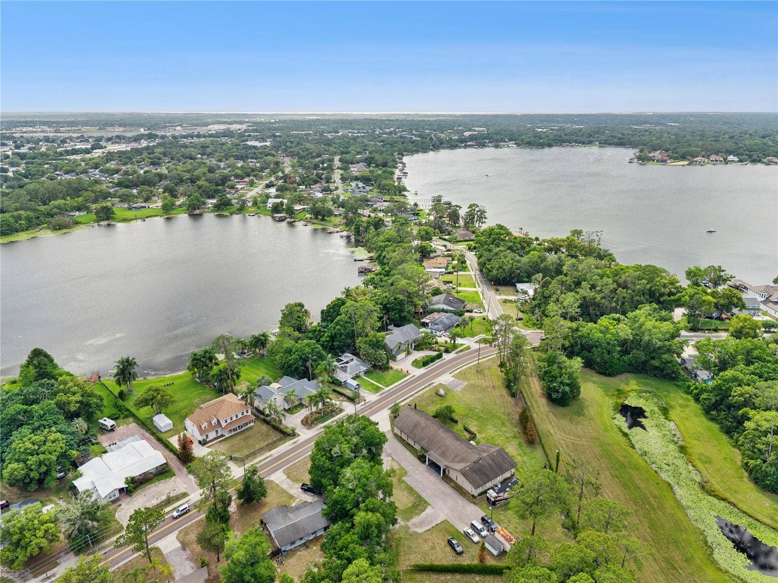 9642 BEAR LAKE ROAD, Apopka, FL 32703 9642 BEAR LAKE ROAD, Apopka, FL 32703