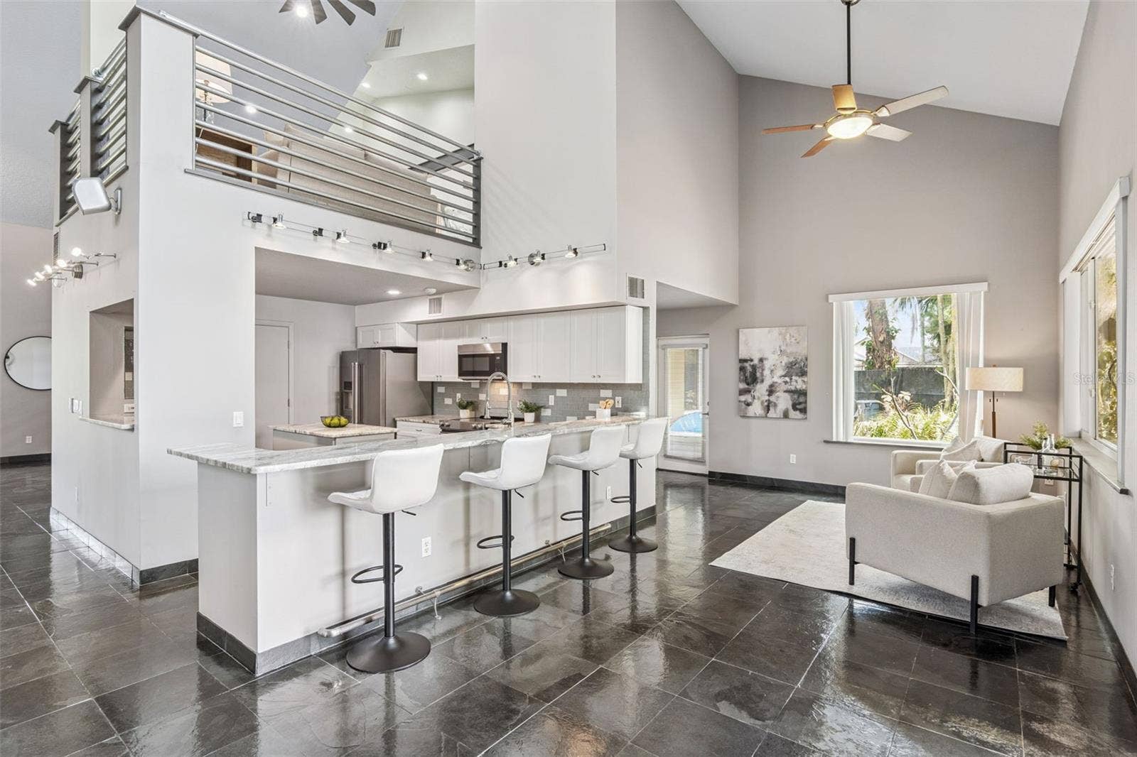 9642 BEAR LAKE ROAD, Apopka, FL 32703 9642 BEAR LAKE ROAD, Apopka, FL 32703
