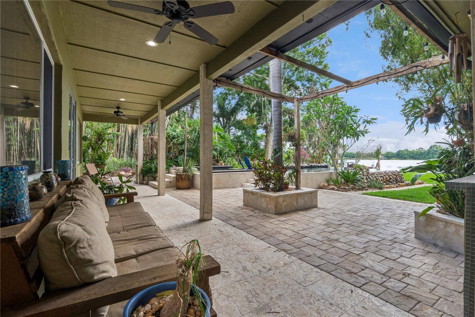 9642 BEAR LAKE ROAD, Apopka, FL 32703 9642 BEAR LAKE ROAD, Apopka, FL 32703