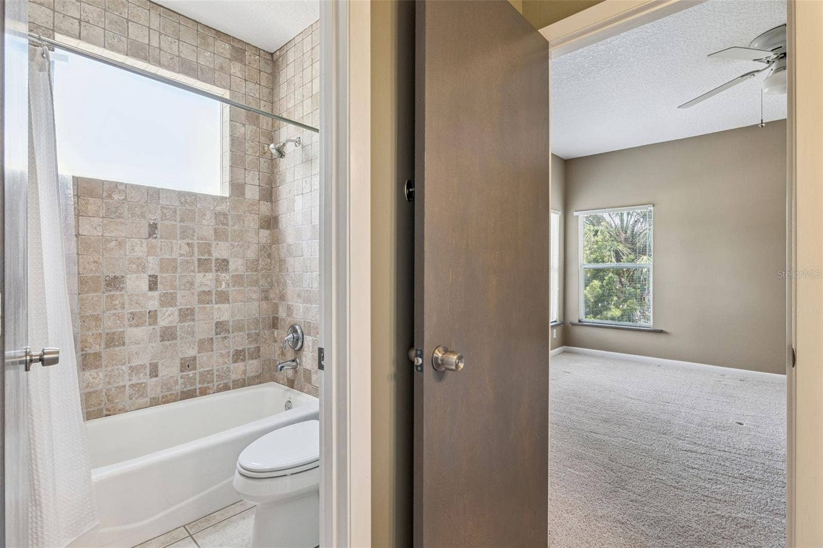 9642 BEAR LAKE ROAD, Apopka, FL 32703 9642 BEAR LAKE ROAD, Apopka, FL 32703