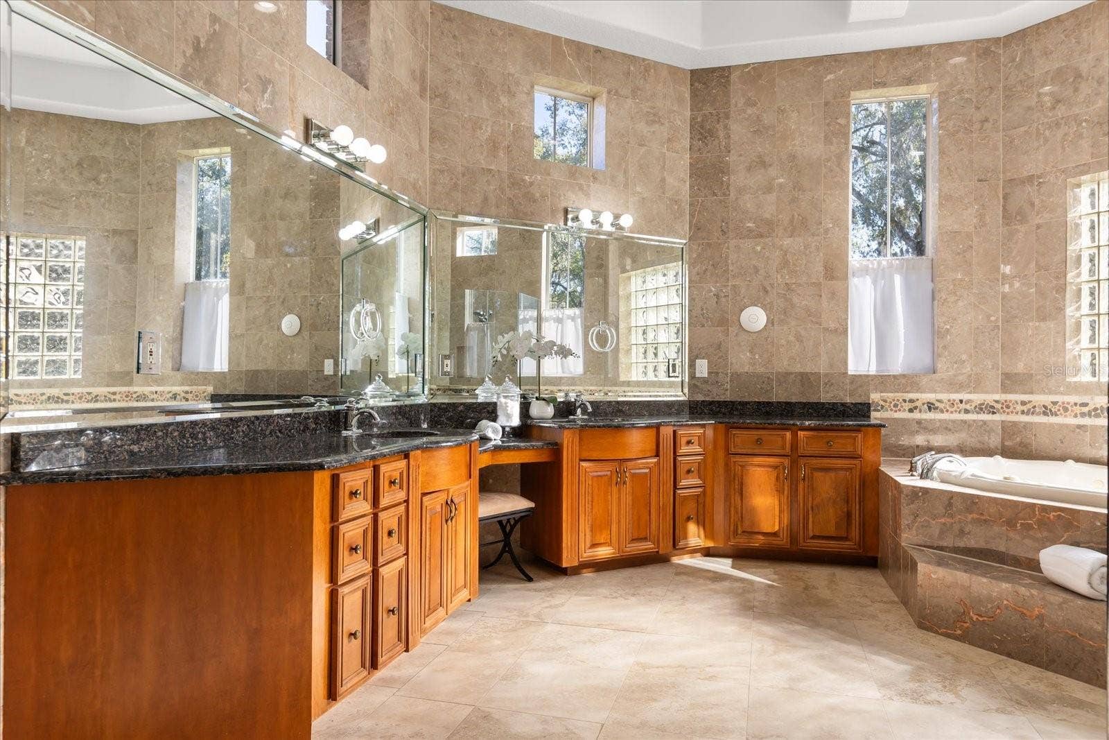 1501 LAKE MARKHAM ROAD, Sanford, FL 32771 1501 LAKE MARKHAM ROAD, Sanford, FL 32771