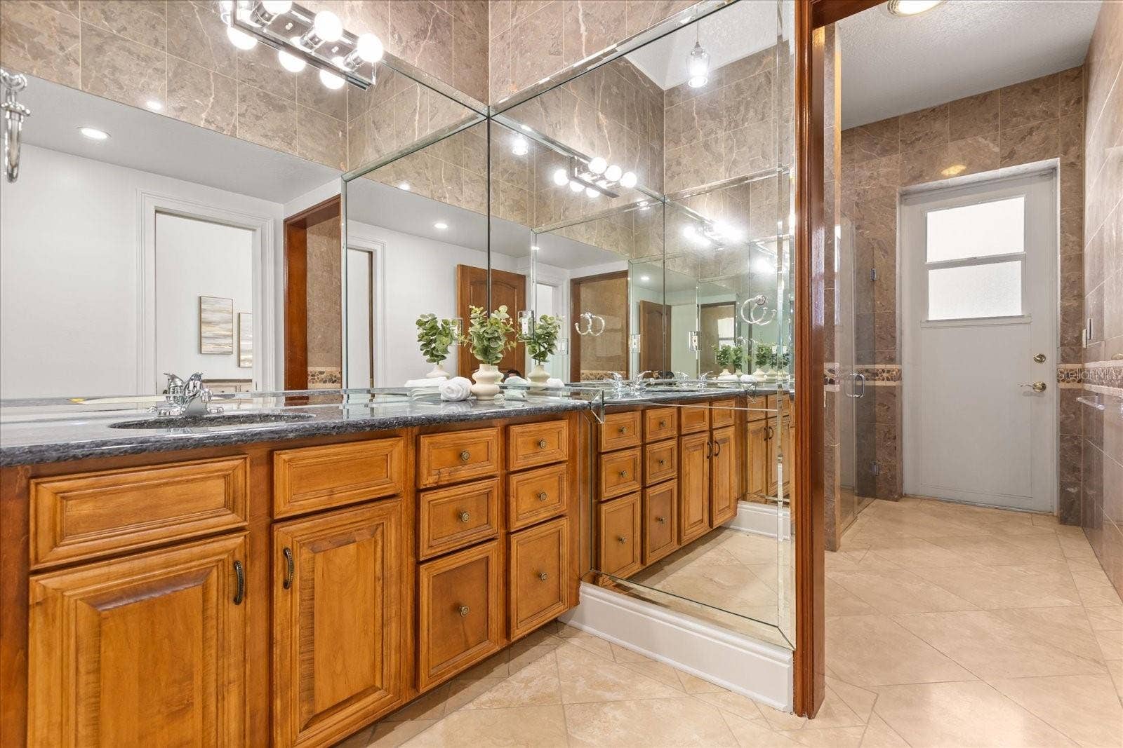 1501 LAKE MARKHAM ROAD, Sanford, FL 32771 1501 LAKE MARKHAM ROAD, Sanford, FL 32771