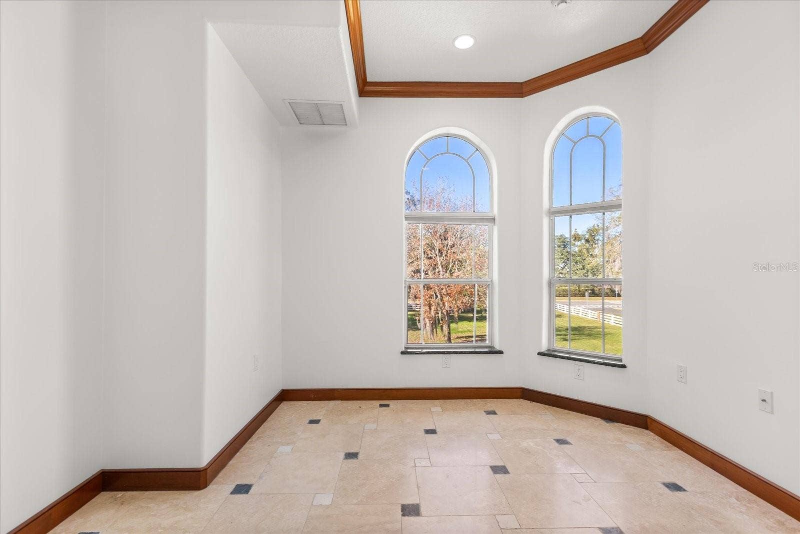 1501 LAKE MARKHAM ROAD, Sanford, FL 32771 1501 LAKE MARKHAM ROAD, Sanford, FL 32771
