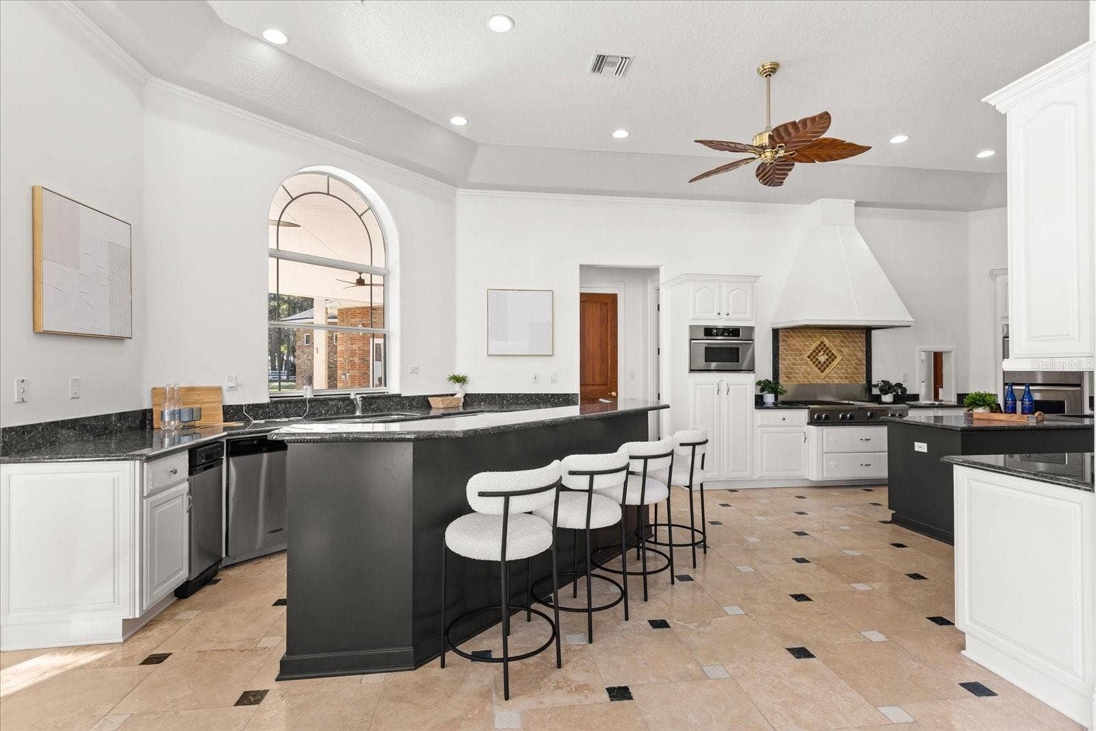 1501 LAKE MARKHAM ROAD, Sanford, FL 32771 1501 LAKE MARKHAM ROAD, Sanford, FL 32771