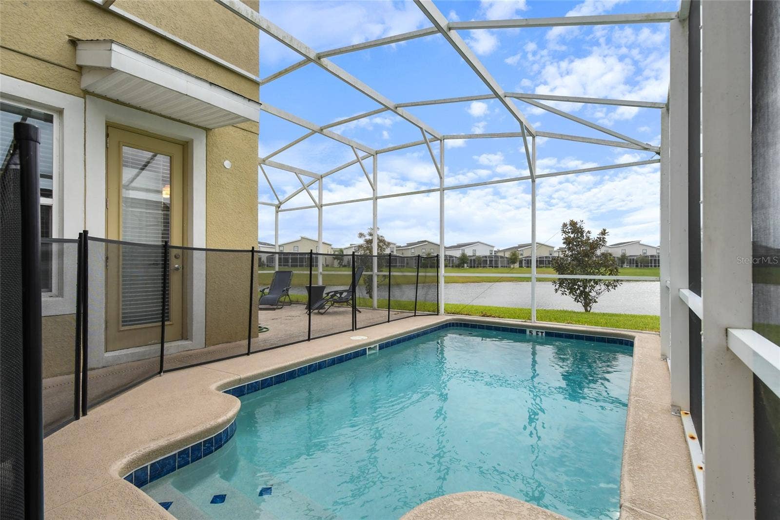 8942 CABOT CLIFFS DRIVE, Davenport, FL 33896 8942 CABOT CLIFFS DRIVE, Davenport, FL 33896
