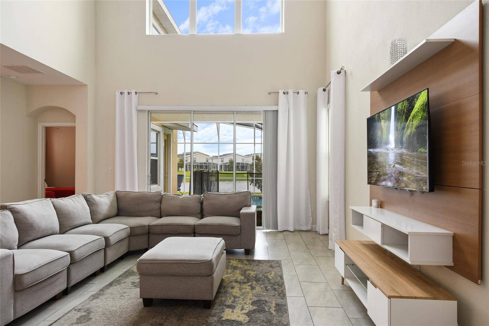 8942 CABOT CLIFFS DRIVE, Davenport, FL 33896 8942 CABOT CLIFFS DRIVE, Davenport, FL 33896
