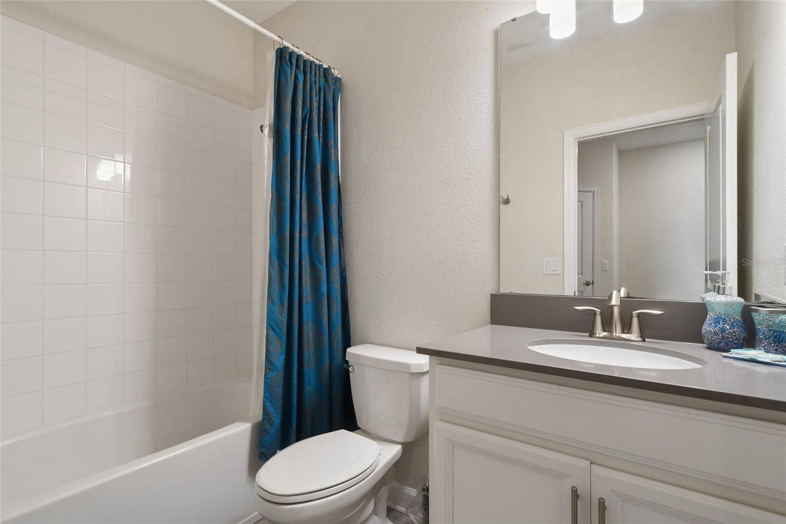 8942 CABOT CLIFFS DRIVE, Davenport, FL 33896 8942 CABOT CLIFFS DRIVE, Davenport, FL 33896