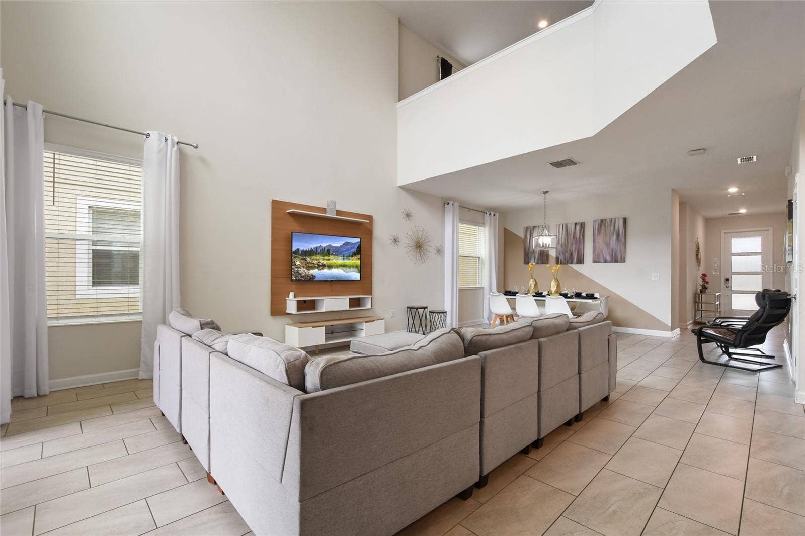 8942 CABOT CLIFFS DRIVE, Davenport, FL 33896 8942 CABOT CLIFFS DRIVE, Davenport, FL 33896