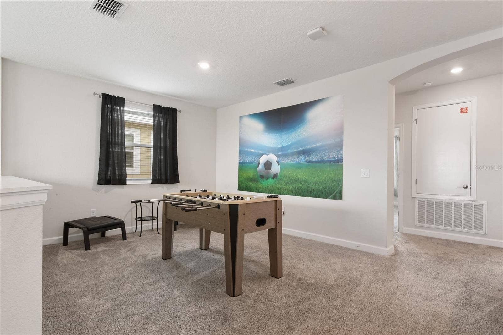 8942 CABOT CLIFFS DRIVE, Davenport, FL 33896 8942 CABOT CLIFFS DRIVE, Davenport, FL 33896