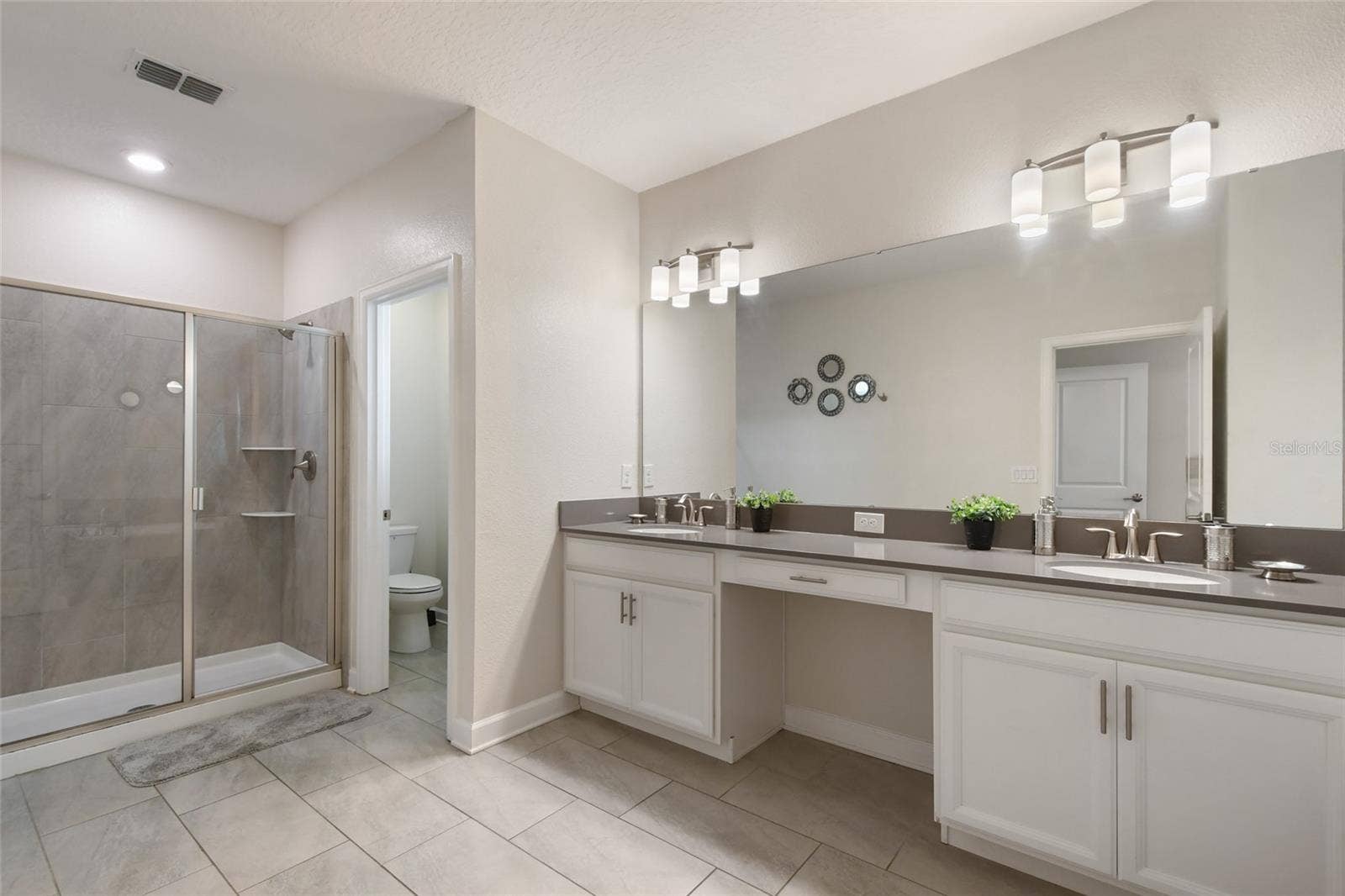 8942 CABOT CLIFFS DRIVE, Davenport, FL 33896 8942 CABOT CLIFFS DRIVE, Davenport, FL 33896