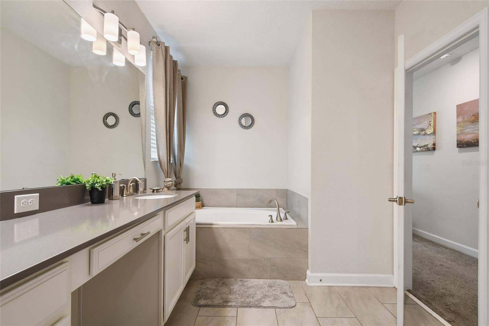 8942 CABOT CLIFFS DRIVE, Davenport, FL 33896 8942 CABOT CLIFFS DRIVE, Davenport, FL 33896
