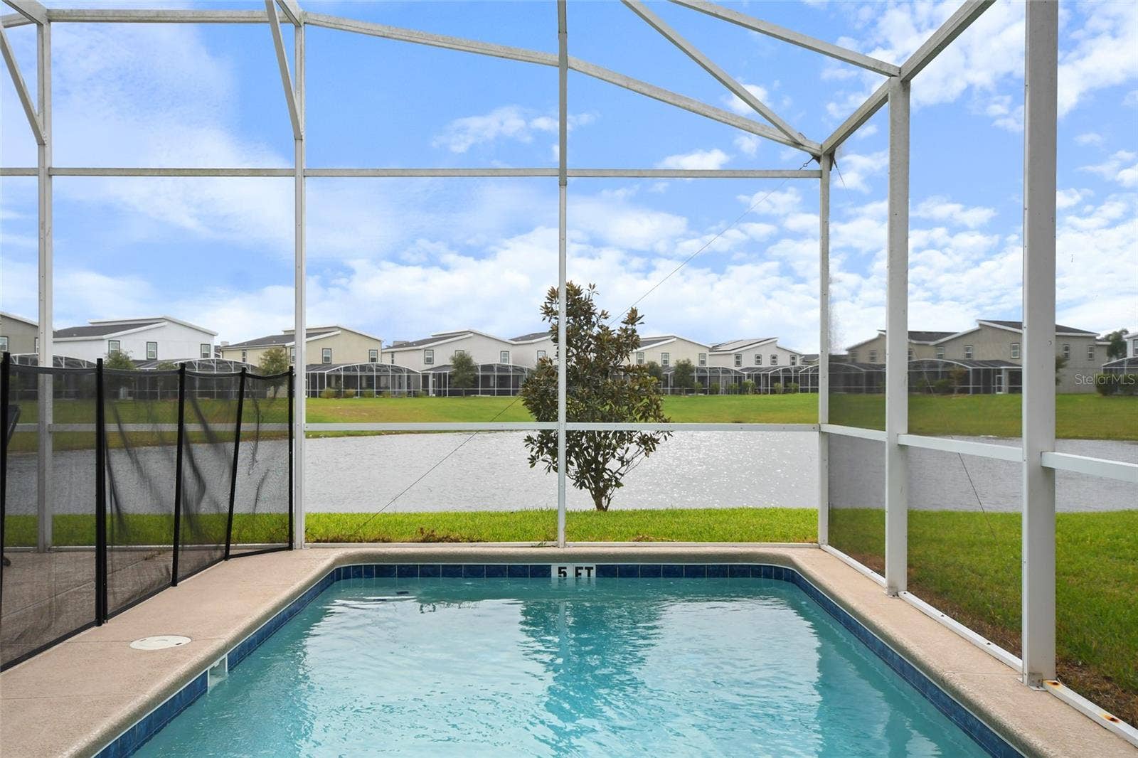 8942 CABOT CLIFFS DRIVE, Davenport, FL 33896 8942 CABOT CLIFFS DRIVE, Davenport, FL 33896