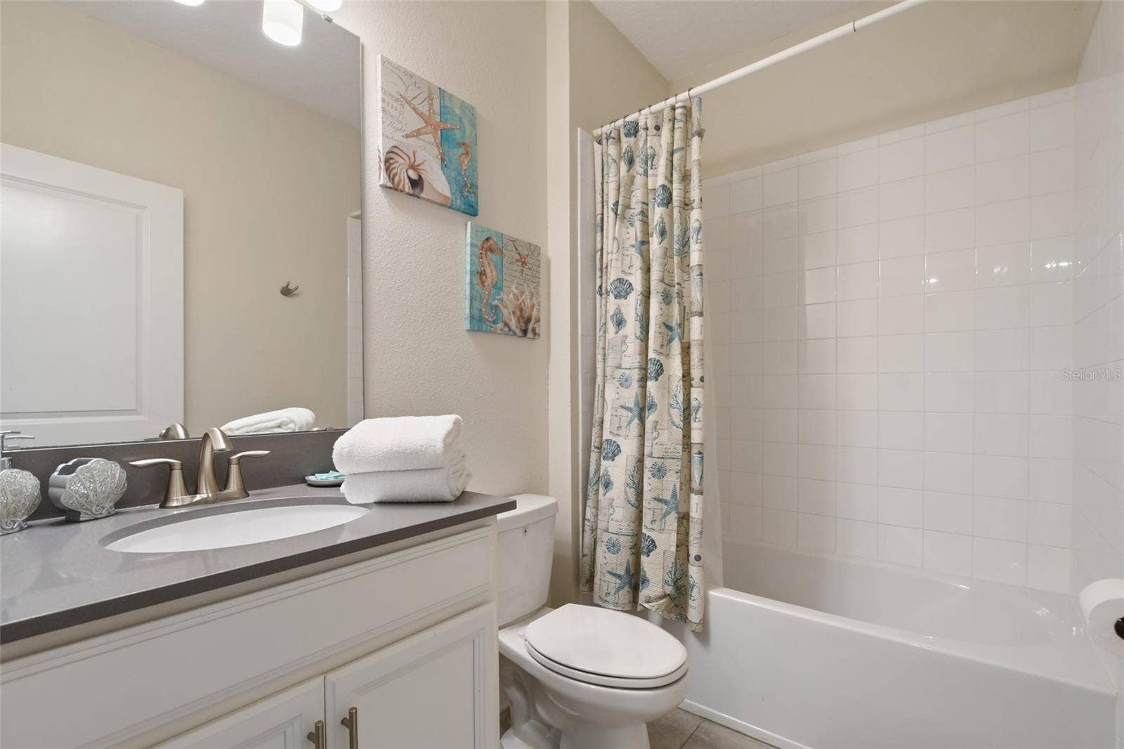 8942 CABOT CLIFFS DRIVE, Davenport, FL 33896 8942 CABOT CLIFFS DRIVE, Davenport, FL 33896