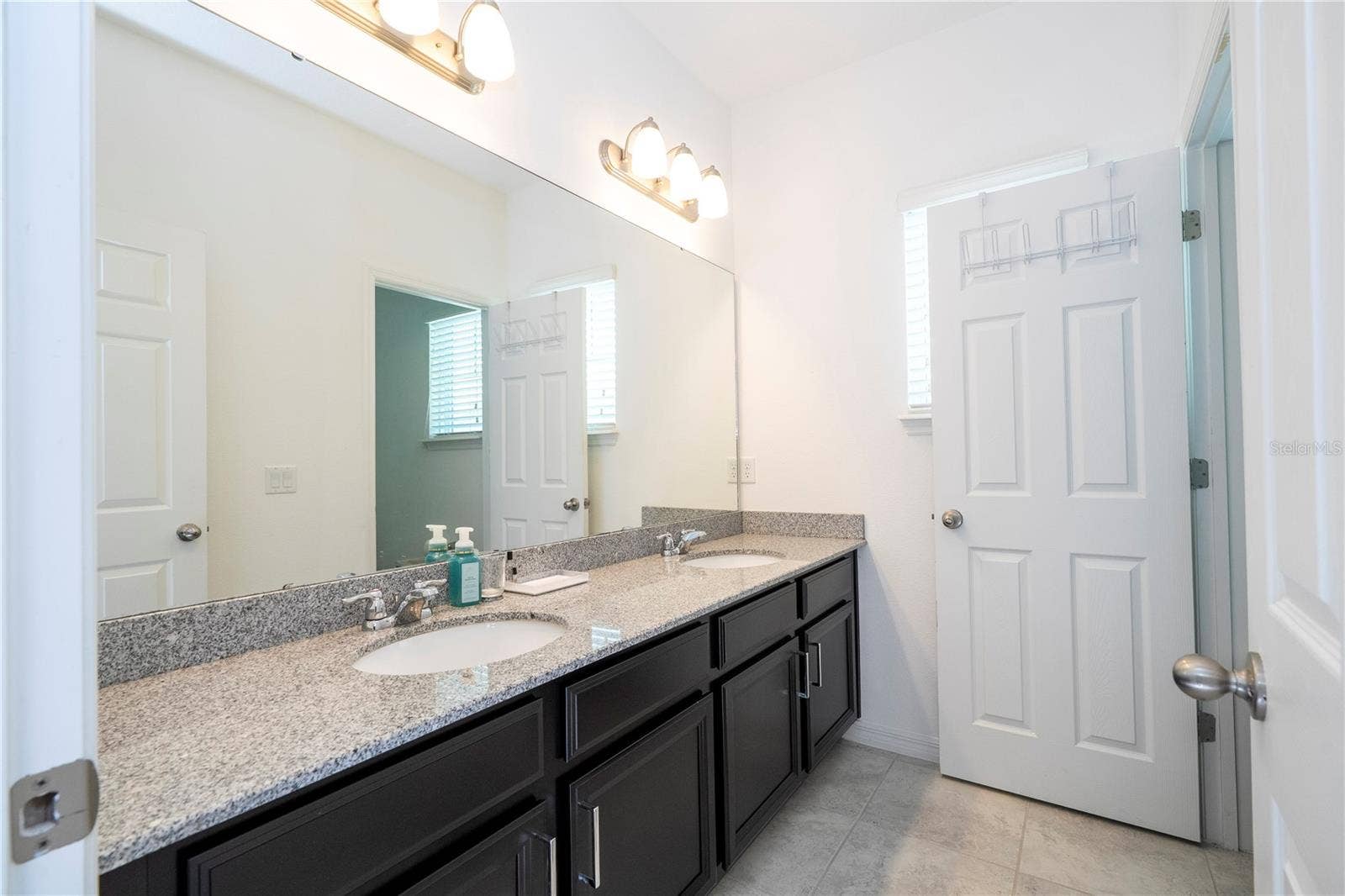 8225 BRYCE CANYON AVENUE, Windermere, FL 34786 8225 BRYCE CANYON AVENUE, Windermere, FL 34786