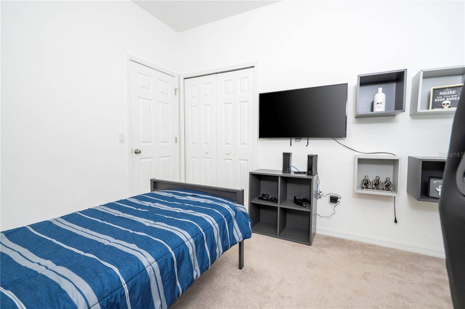 8225 BRYCE CANYON AVENUE, Windermere, FL 34786 8225 BRYCE CANYON AVENUE, Windermere, FL 34786