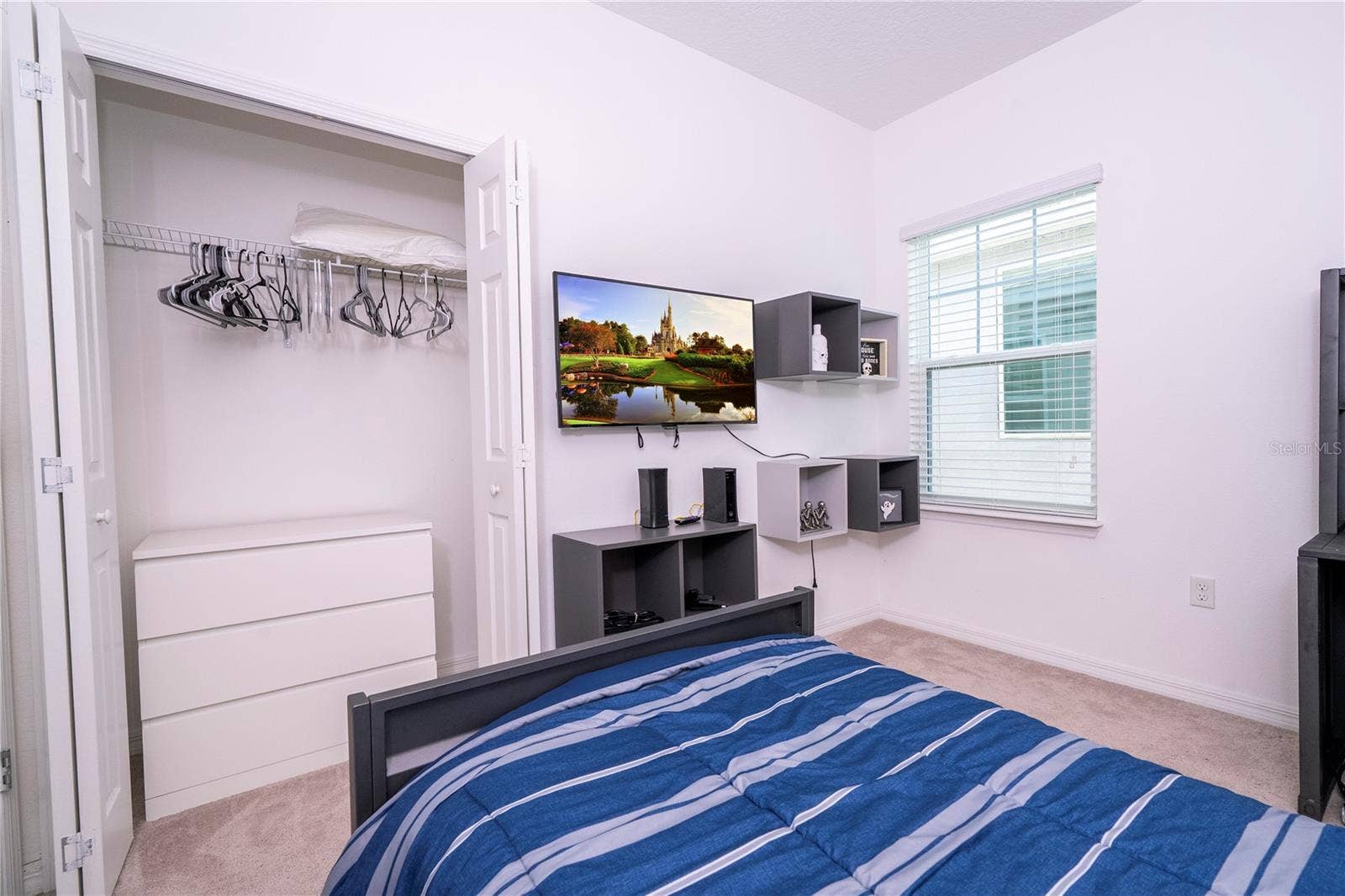 8225 BRYCE CANYON AVENUE, Windermere, FL 34786 8225 BRYCE CANYON AVENUE, Windermere, FL 34786