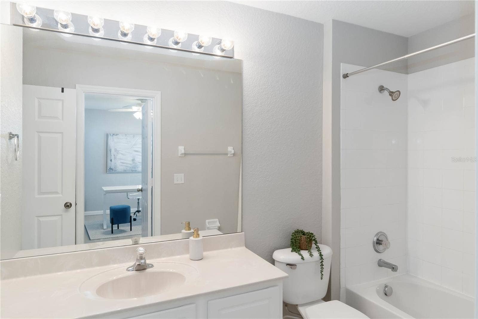 13519 BICTON LANE, Windermere, FL 34786 Bathroom 2