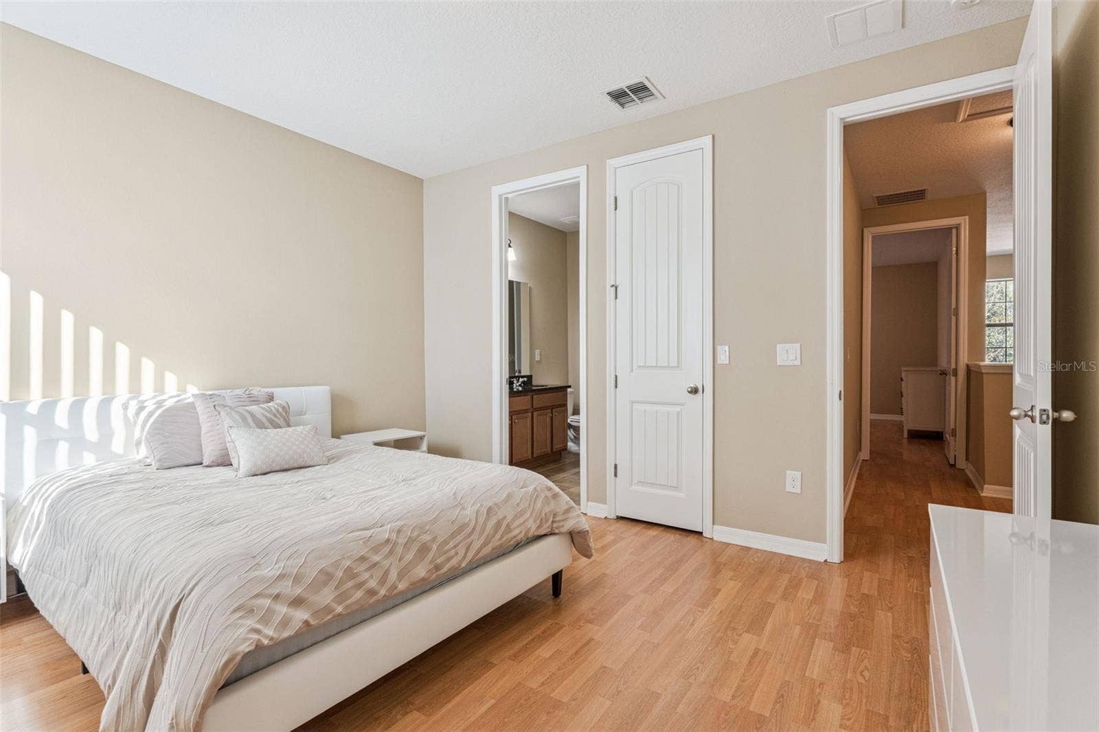 13232 LONGACRE DRIVE, Windermere, FL 34786 13232 LONGACRE DRIVE, Windermere, FL 34786