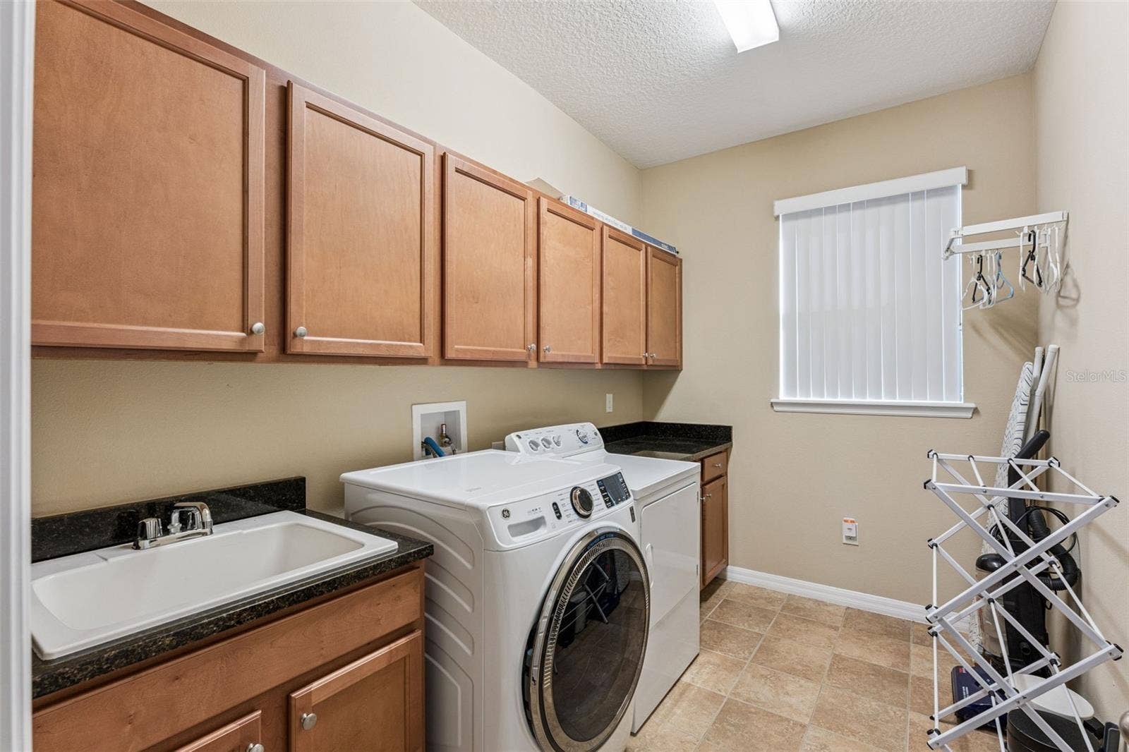 13232 LONGACRE DRIVE, Windermere, FL 34786 13232 LONGACRE DRIVE, Windermere, FL 34786