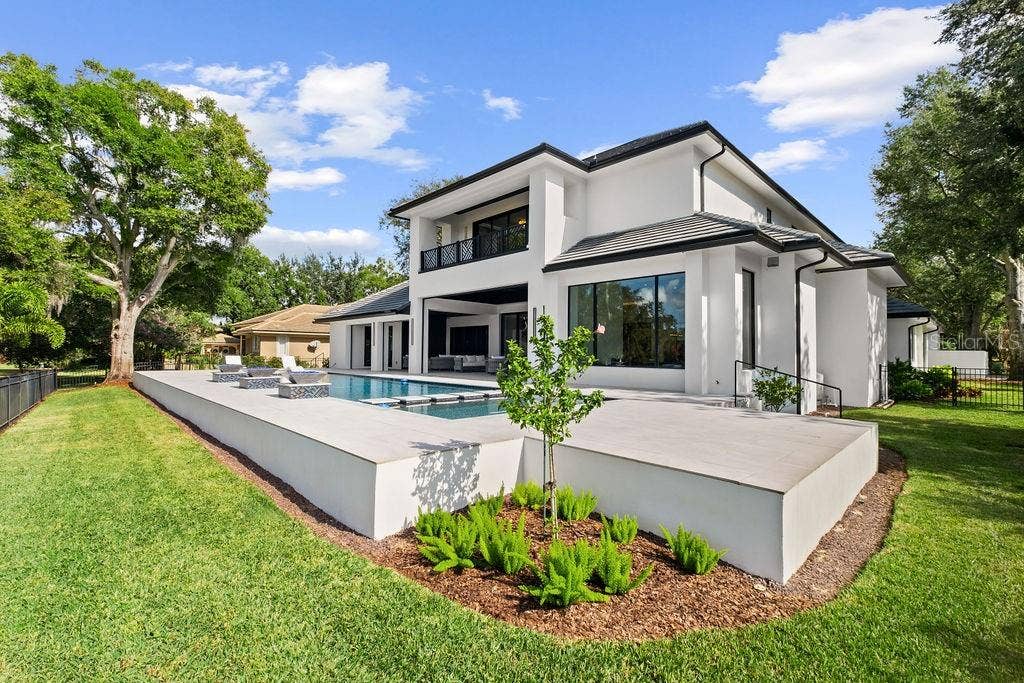 5074 ISLEWORTH COUNTRY CLUB DRIVE, Windermere, FL 34786 5074 ISLEWORTH COUNTRY CLUB DRIVE, Windermere, FL 34786