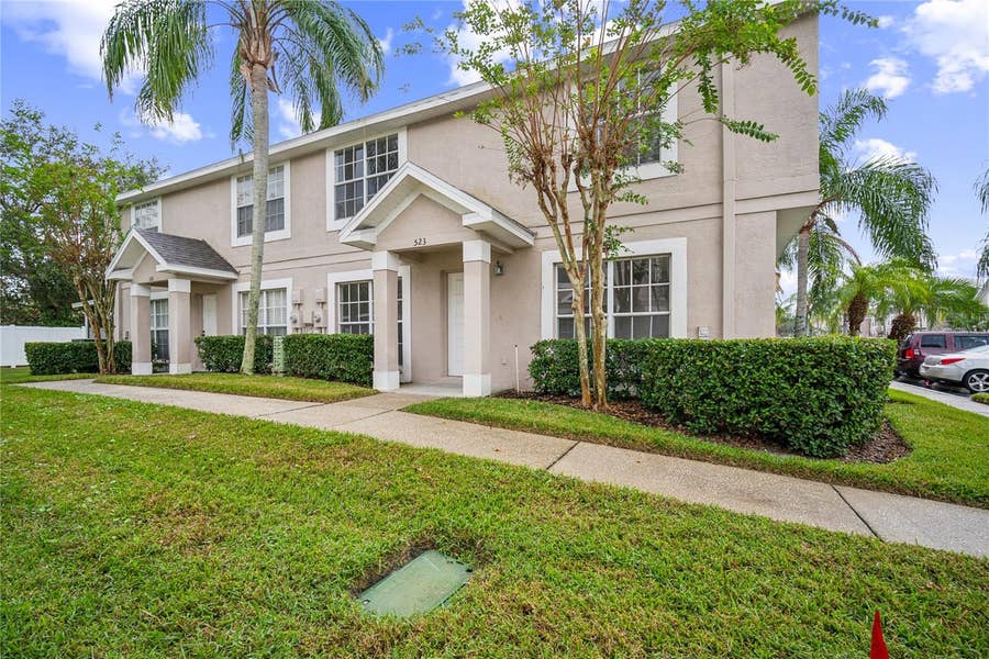 Property photo for 523 KENSINGTON LAKE N, Brandon, FL
