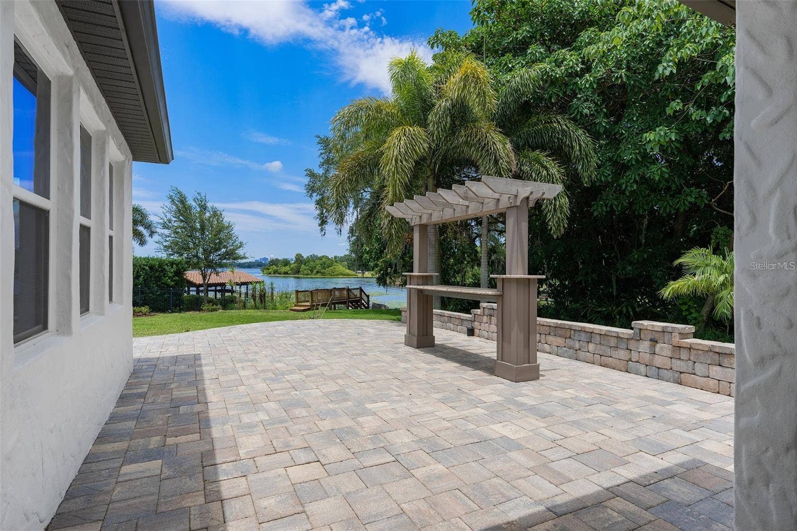 4509 PATRICIA ANN COURT, Orlando, FL 32839 Patio with stand up bar