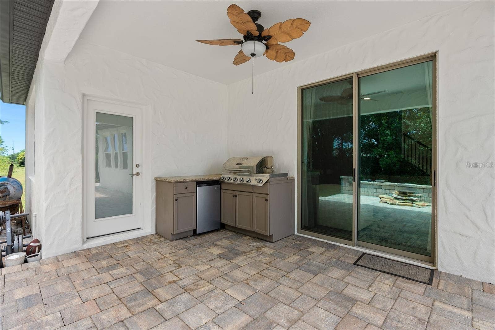 4509 PATRICIA ANN COURT, Orlando, FL 32839 Covered Patio with Pavers