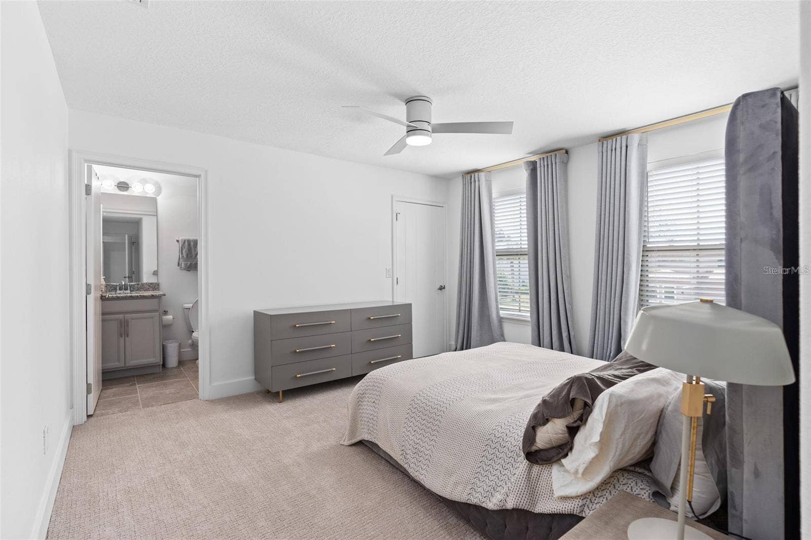 4509 PATRICIA ANN COURT, Orlando, FL 32839 Ensuite / bedroom 2 with bathroom